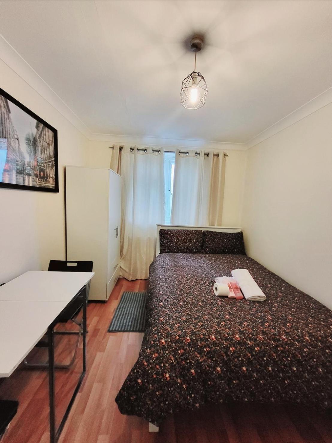 Huge And Affordable 3 Bedroom Flat In Hammersmith For 7 People With Welcome Breakfast Londyn Zewnętrze zdjęcie