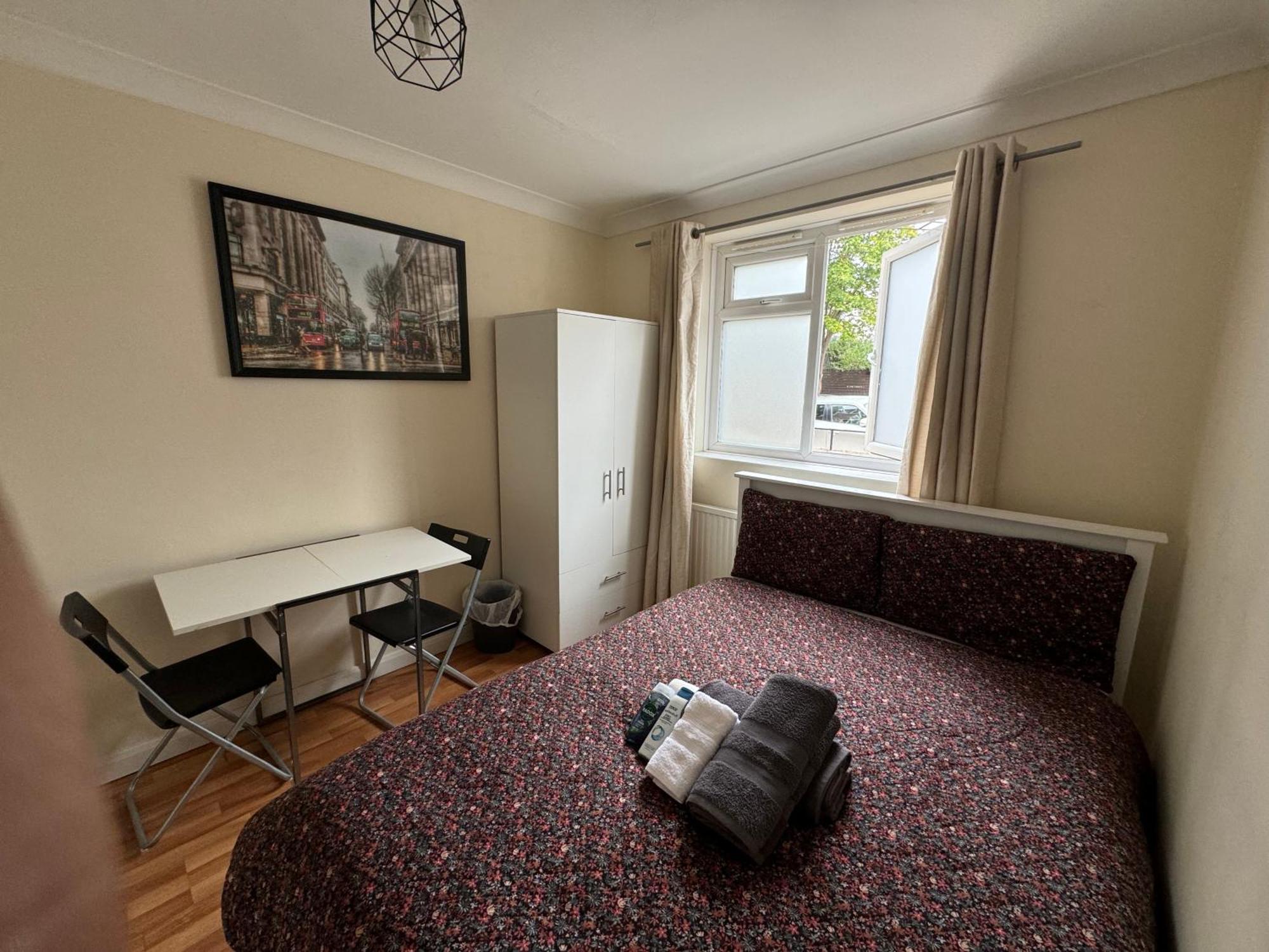Huge And Affordable 3 Bedroom Flat In Hammersmith For 7 People With Welcome Breakfast Londyn Zewnętrze zdjęcie