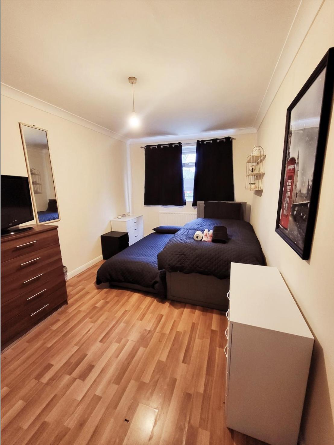 Huge And Affordable 3 Bedroom Flat In Hammersmith For 7 People With Welcome Breakfast Londyn Zewnętrze zdjęcie