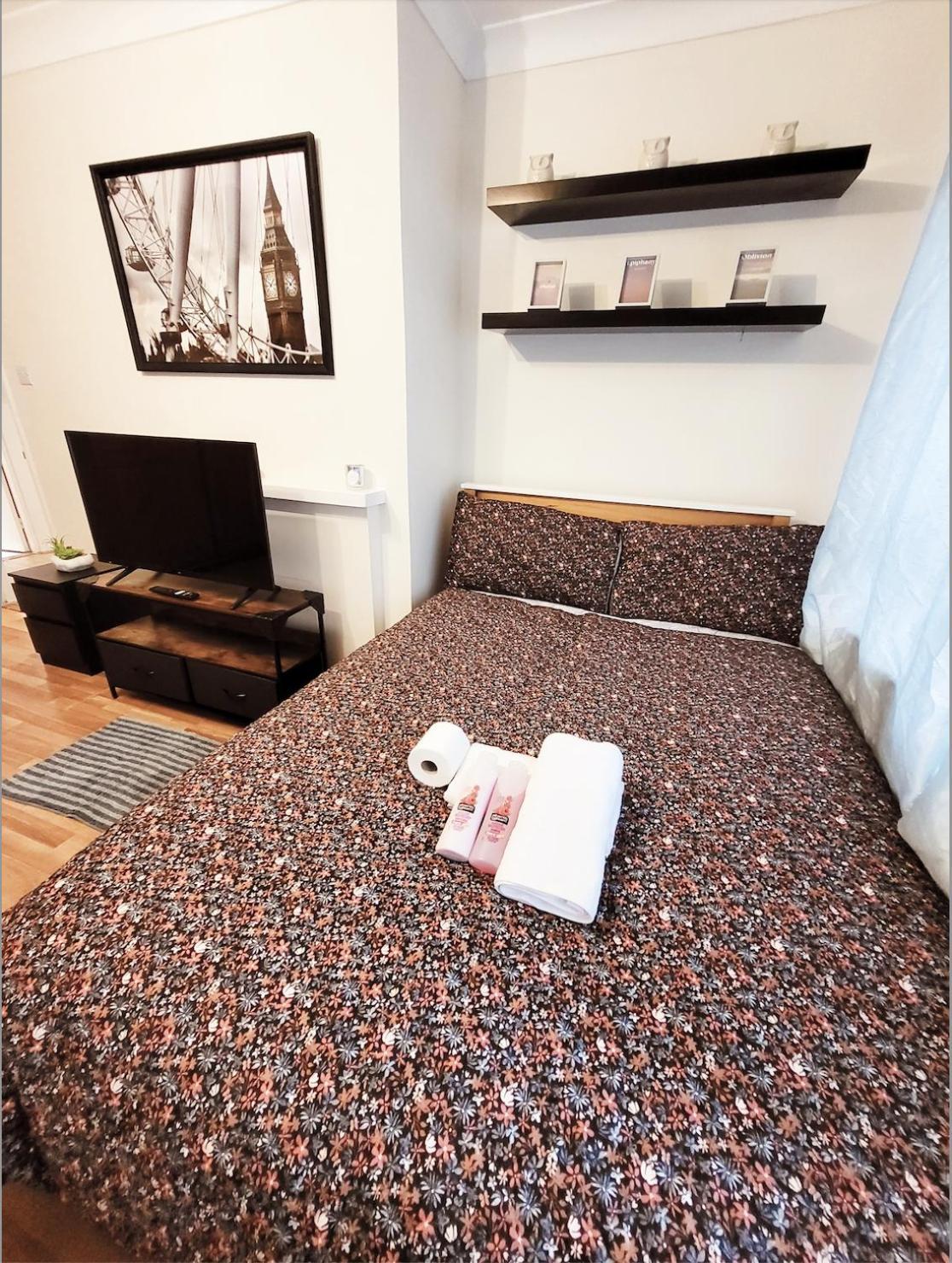 Huge And Affordable 3 Bedroom Flat In Hammersmith For 7 People With Welcome Breakfast Londyn Zewnętrze zdjęcie
