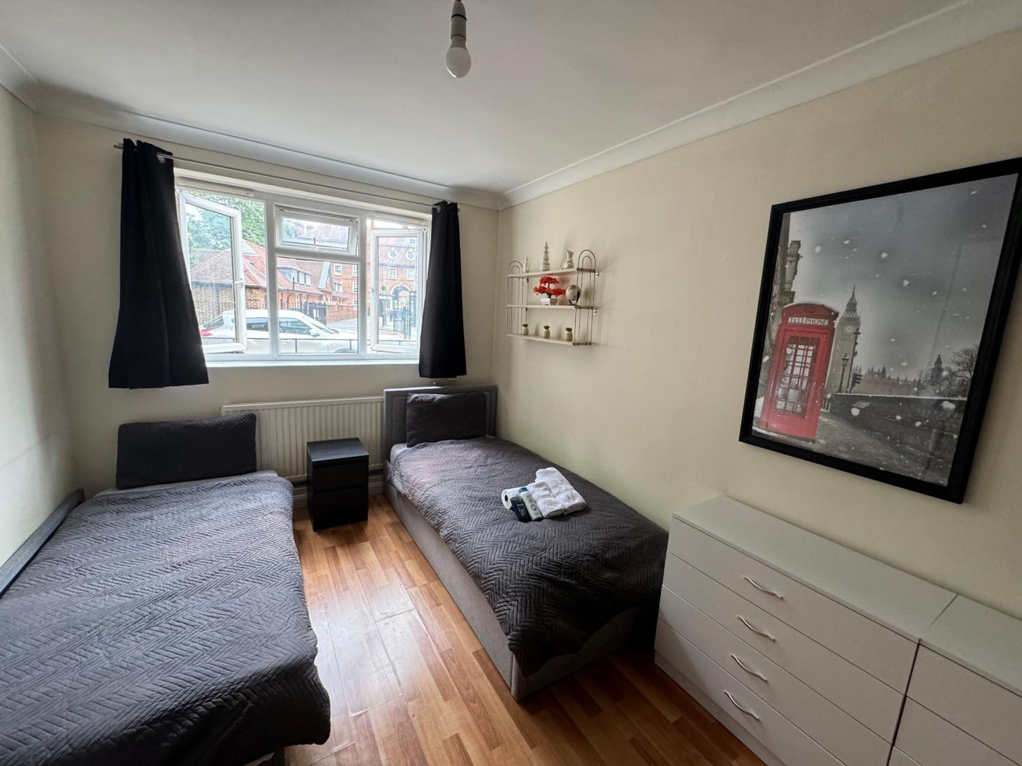 Huge And Affordable 3 Bedroom Flat In Hammersmith For 7 People With Welcome Breakfast Londyn Zewnętrze zdjęcie