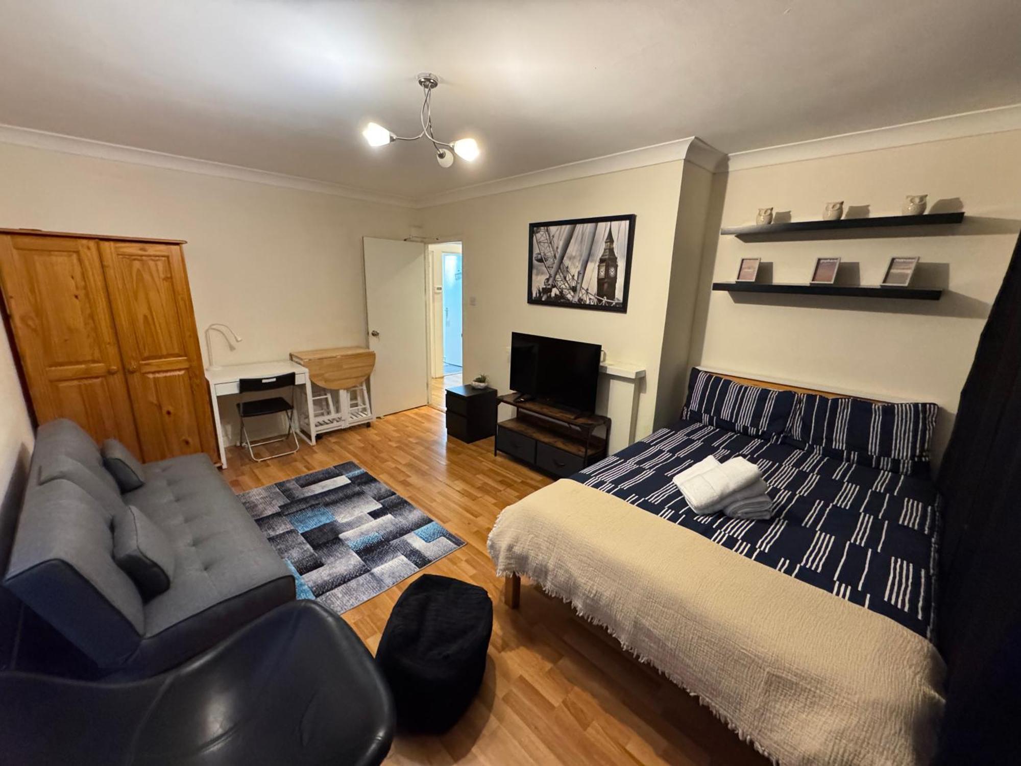 Huge And Affordable 3 Bedroom Flat In Hammersmith For 7 People With Welcome Breakfast Londyn Zewnętrze zdjęcie