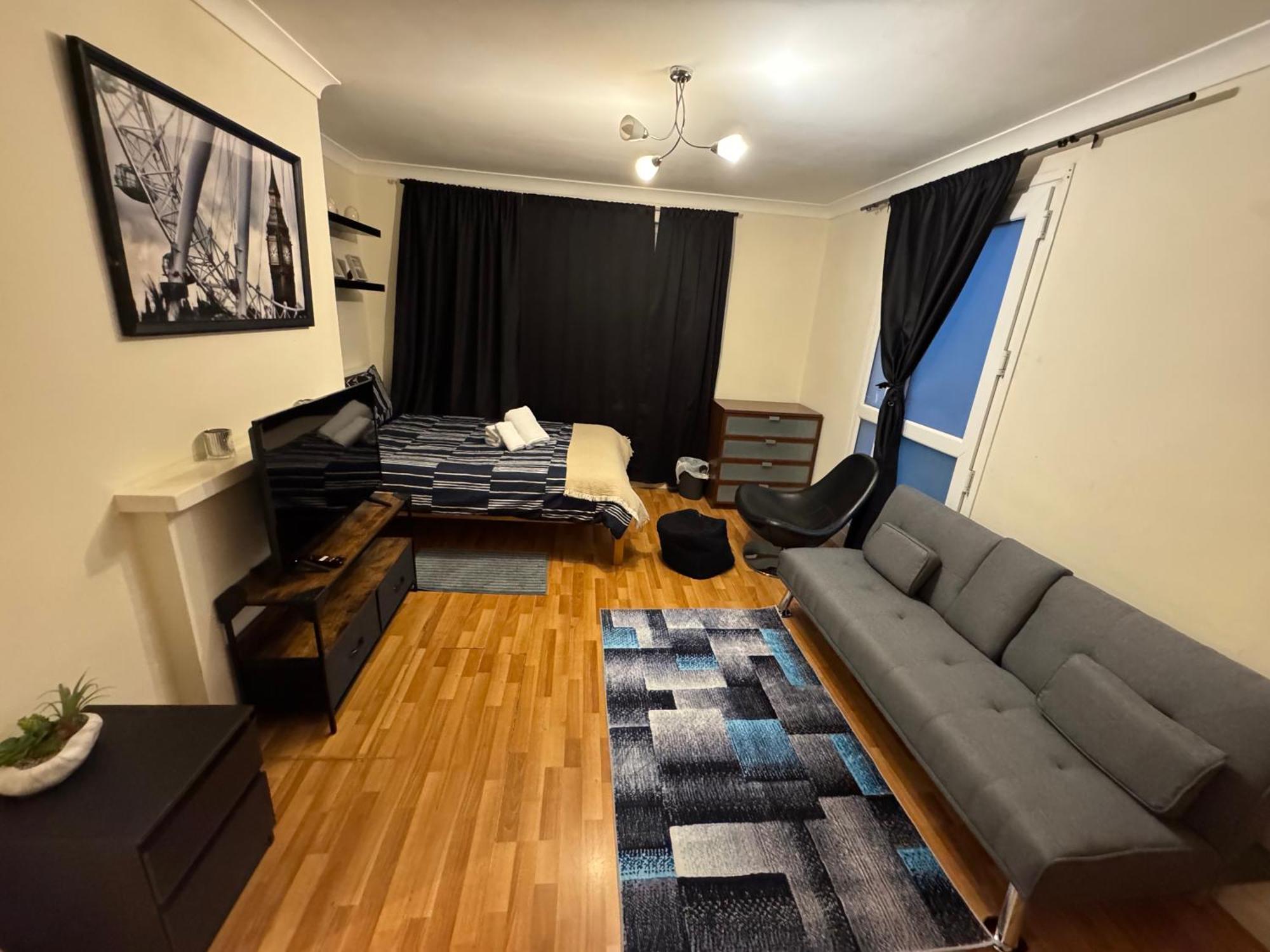 Huge And Affordable 3 Bedroom Flat In Hammersmith For 7 People With Welcome Breakfast Londyn Zewnętrze zdjęcie